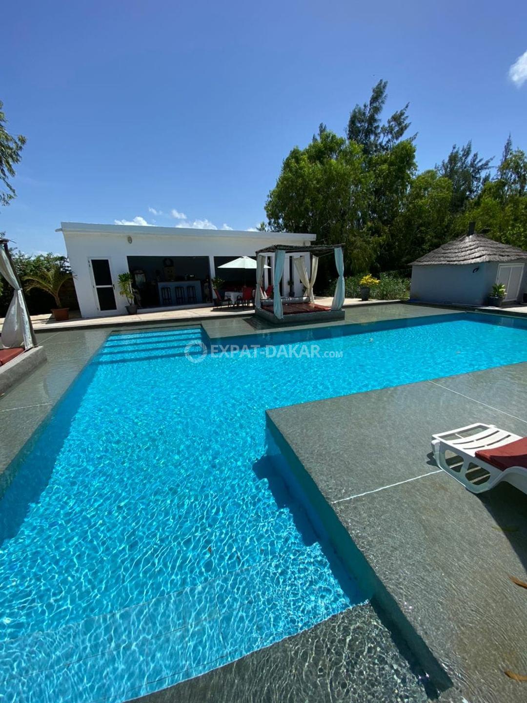 MAGNIFIQUE VILLA A VENDRE AU LAC Lac Rose ExpatDakar