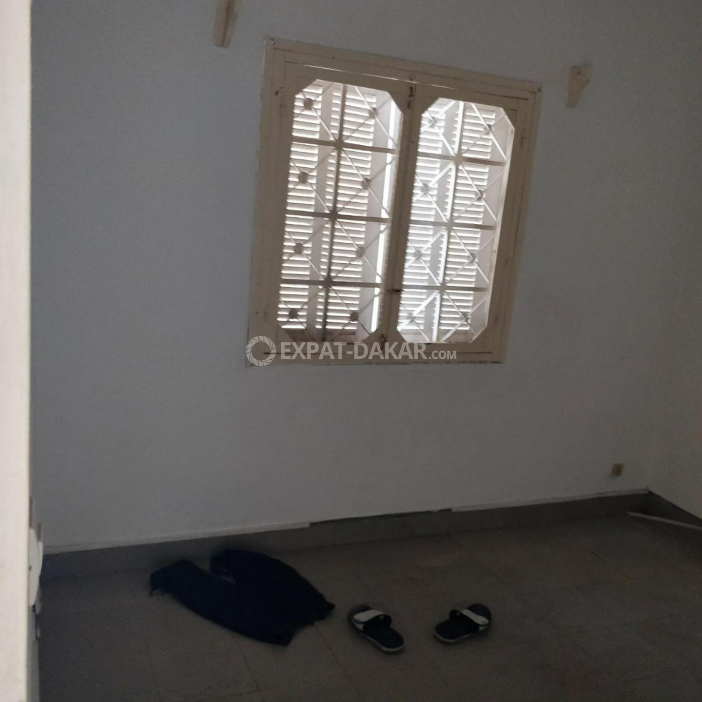 Maison d'angle a vendre a Yoff virage cité Biagui Cité biagui Expat