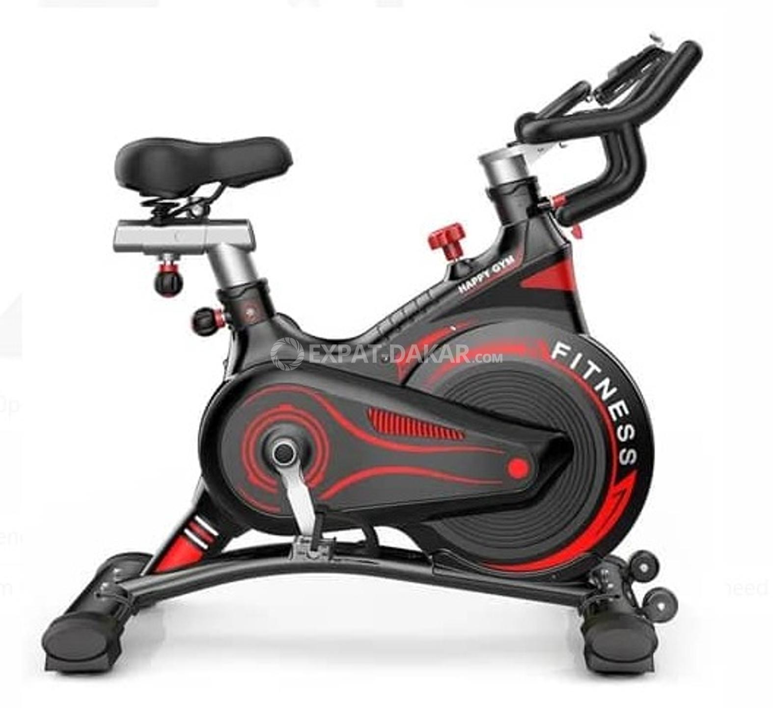 Vélo spinning usagé à vendre 2025