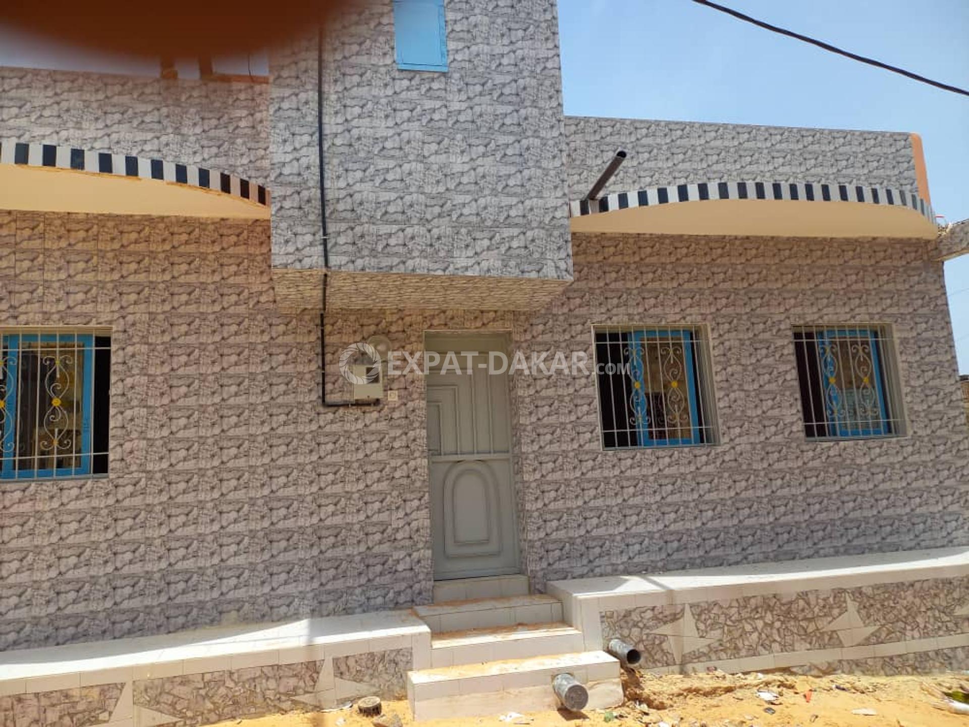 VILLA NEUVE A VENDRE AUX PARCELLES ASSAINIES DE DIAXAAY Keur Massar