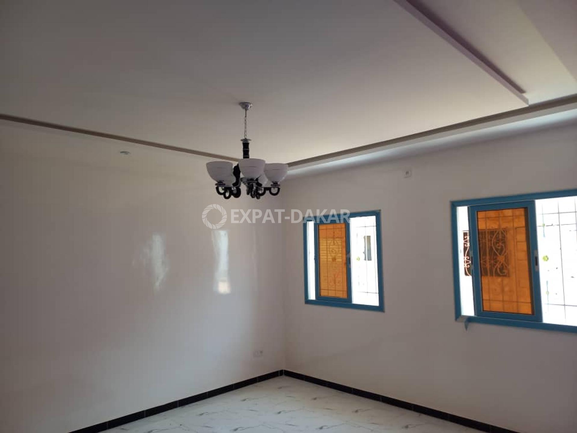 VILLA NEUVE A VENDRE AUX PARCELLES ASSAINIES DE DIAXAAY Keur Massar