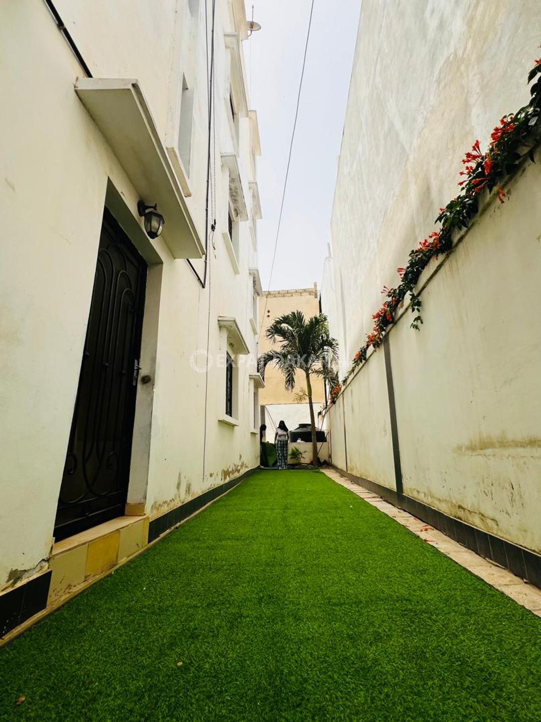 Deux immeubles adjacents à vendre Maristes I Hann maristes ExpatDakar