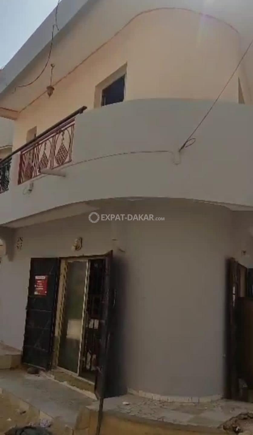 Bel Immeuble à vendre Keur Massar Keur Massar ExpatDakar