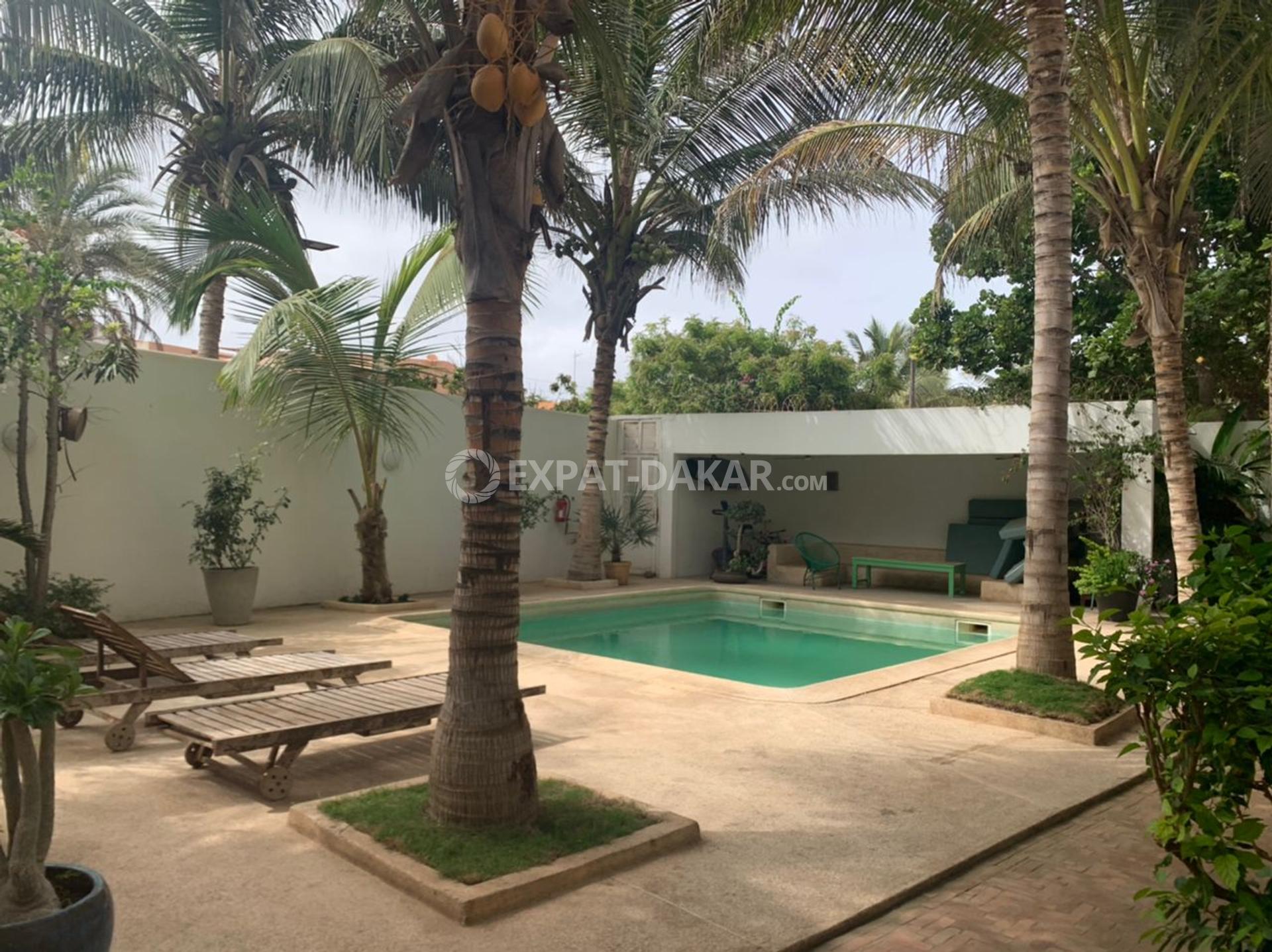 Maison de 1000m2 a vendre au virage Virage ExpatDakar