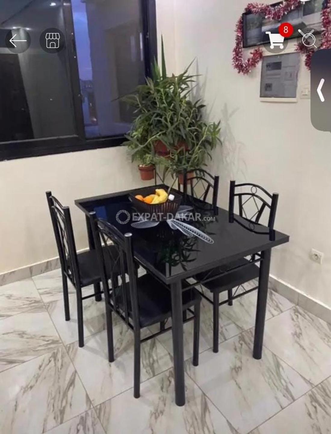 Table à Manger 4 Chaises Pointe ExpatDakar