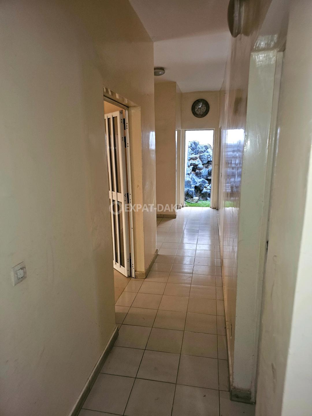 Villa de 200m2 à vendre aux Maristes Hann maristes ExpatDakar