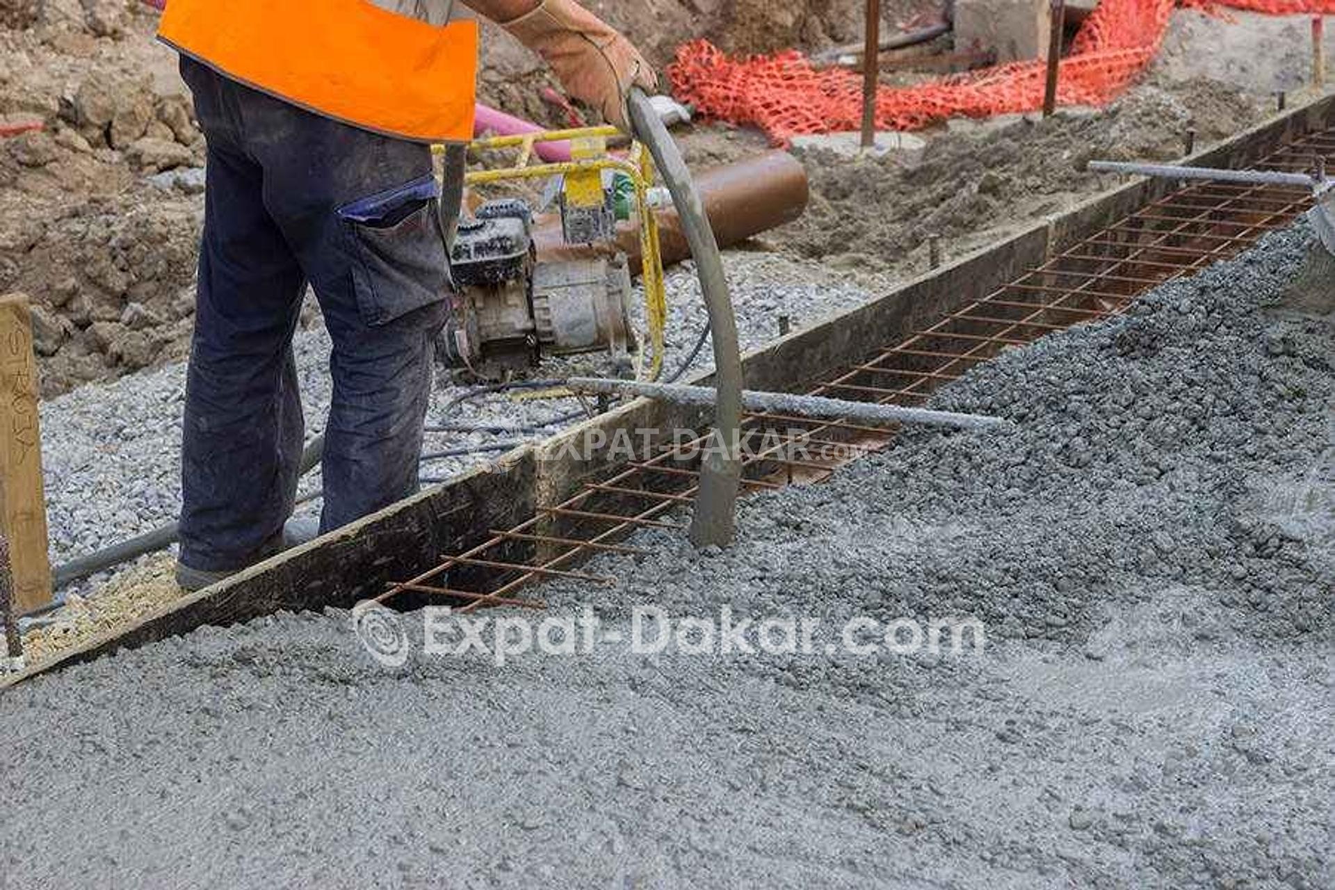 Vibreur Ã  beton - Plateau | Expat-Dakar