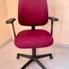 Chaises en plastique et chaises de bureaux thumb 0