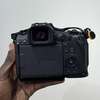 Canon EOS R5 Mark II Avec Cage + Station de charge thumb 6