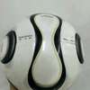 Ballon de Football Haute Qualité – Résistant et Performant thumb 4