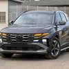 Hyundai Tucson 2024-25 SUV noir spacieux polyvalent thumb 0