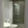 APPARTEMENT A LOUER AU POINT E thumb 8