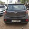 Hyundaï i10,,année 2018,,automatique essence 3cylindres 1.1 thumb 4