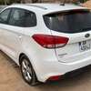 Location Kia Rondo 7 places thumb 3