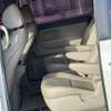 KIA CARNIVAL 2015 9 places thumb 5