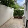 Villa en bordure de route a Ouest Foire thumb 6