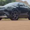 Toyota C-HR SUV compact noir jantes alliage sport thumb 2