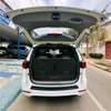 Kia carnivale 2017 thumb 7