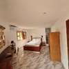Banta Baatoo Lodge thumb 5