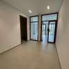 Appartement moderne neuf lumineux avec espaces paysagers thumb 2