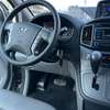 Hyundai Grand Starex 12 places Deluxe thumb 6