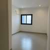 Appartement F4 249m2 au POINT E thumb 11