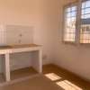 VILLA BASSE A LOUER A THIES  CITE DIOBASS thumb 3