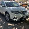 nissan rogue thumb 0