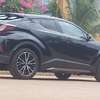 Toyota C-HR SUV compact noir jantes alliage sport thumb 6