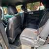 Ford Explorer thumb 4