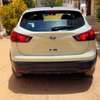 Nissan rogue thumb 6