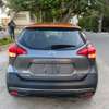 Nissan kicks 2018 thumb 9