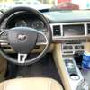 Jaguar Xf 2015 thumb 2