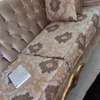 Canapé classique royal 8 places velours beige doré thumb 1