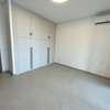 Appartement moderne neuf lumineux avec espaces paysagers thumb 11