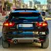 Jaguar SUV Rouge 2017 thumb 3