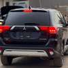 Mitsubishi outlander se thumb 9