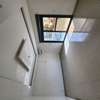 Appartement de 2 chambres et salon aux Almadies thumb 5