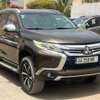Mitsubishi pajero Diesel Full option thumb 0
