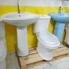 Ensemble chaise anglaise et lavabo thumb 1