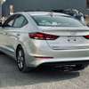 Hyundai elantra thumb 3