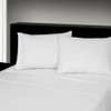 Draps blancs d’hôtel thumb 0