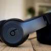 Beats solo 3 wireless thumb 0