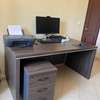 Jolis bureau avec armoire thumb 0