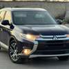 Mitsubishi Outlander 2017 7 places 4 cylindres thumb 0