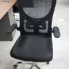 🚨 À SAISIR : 2 Bureaux open space + 8 chaises ergonomiques thumb 5