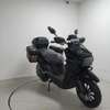 Scooter électrique noir compact avec coffres arrière thumb 0