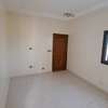 APPARTEMENTS F3 (2 CHAMBRES) A LOUER NGOR - ALMADIES thumb 7