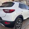 KIA STONIC 2017/2018 thumb 10