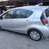Toyota Prius thumb 6